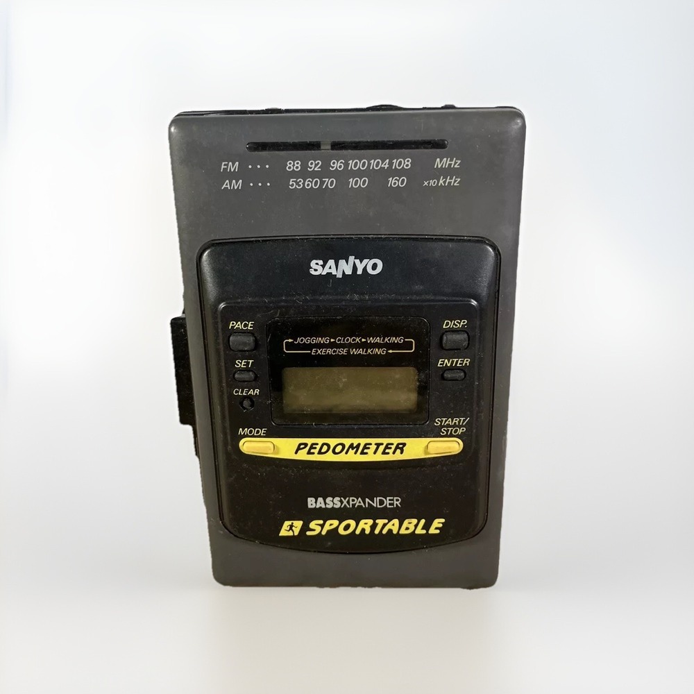 Sanyo Sortable SPT1000 Walkman Radio Cassette‎ Screen FOR PARTS No Back Cover